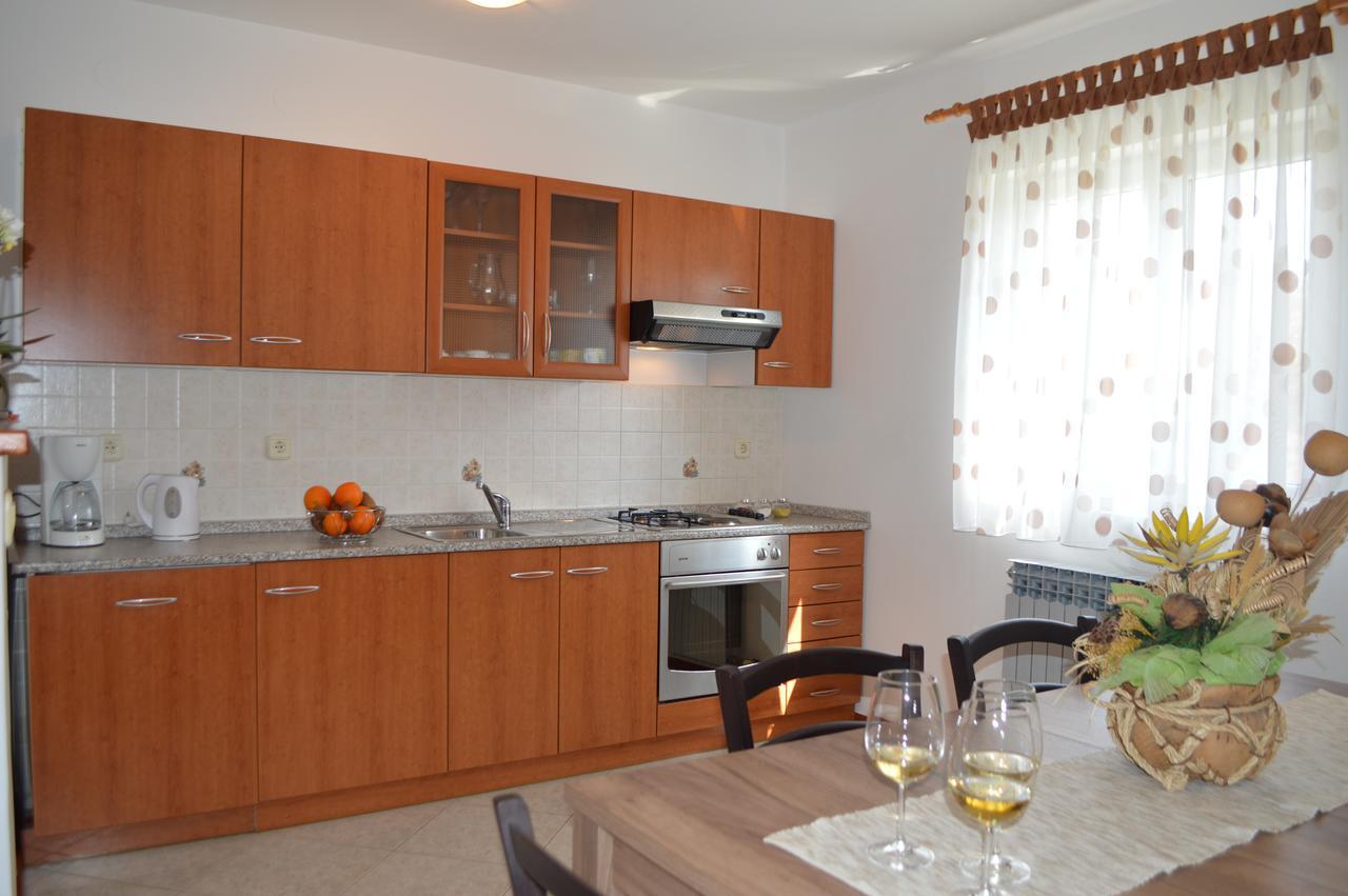 Apartment M&M Marasi Bagian luar foto